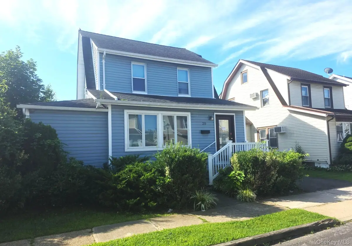 20 Laurel Road, Lindenhurst, NY 11757 - #1