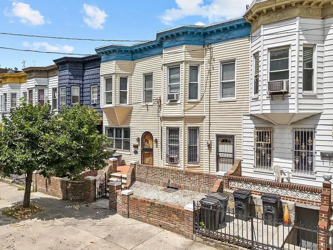 2459 Hoffman Street, Bronx, NY 10458 - #1