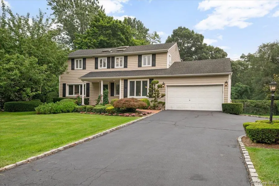 35 Bucknell Drive, Plainview, NY 11803 - #2