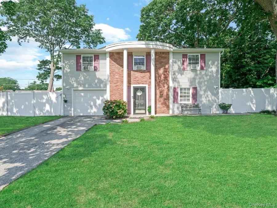 10 Corvair Lane, Selden, NY 11784 - #2