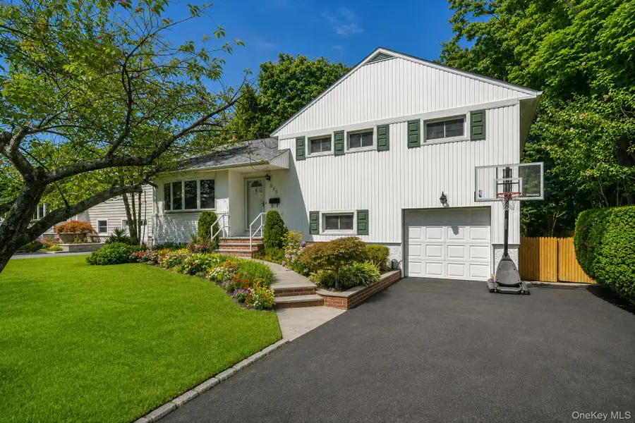 838 Virginia Avenue, North Bellmore, NY 11710 - #2