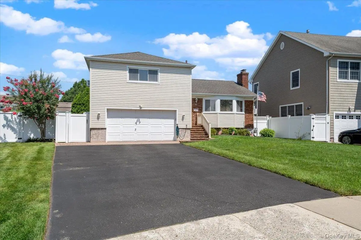 26 Margaret Road, Massapequa, NY 11758 - #1