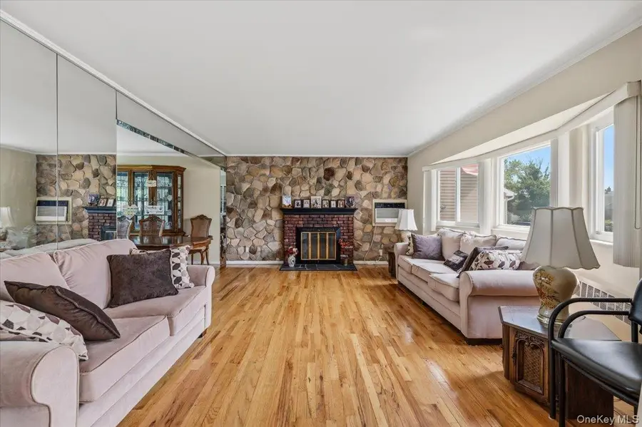 26 Margaret Road, Massapequa, NY 11758 - #3