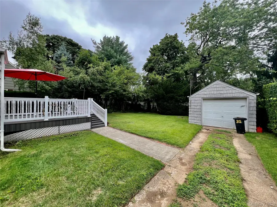 31 Edward Street, Lynbrook, NY 11563 - #2