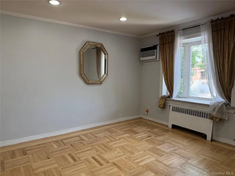 2944 Lurting Avenue, Bronx, NY 10469 - #2