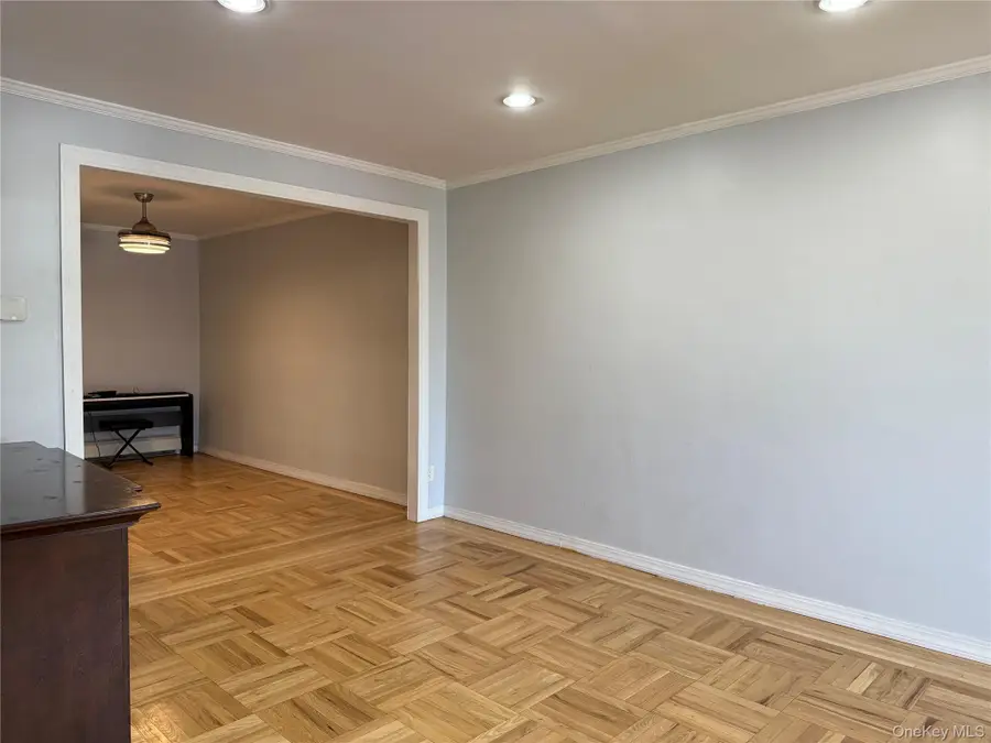 2944 Lurting Avenue, Bronx, NY 10469 - #3