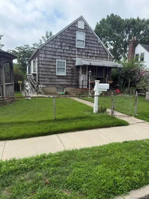 2 Ivy Street, Farmingdale, NY 11735 - #2