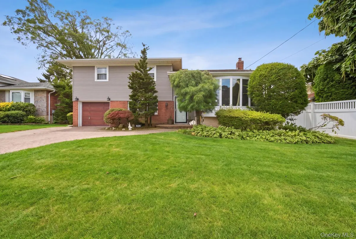 826 Beckman Drive, North Bellmore, NY 11710 - #1