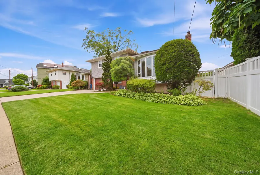 826 Beckman Drive, North Bellmore, NY 11710 - #2