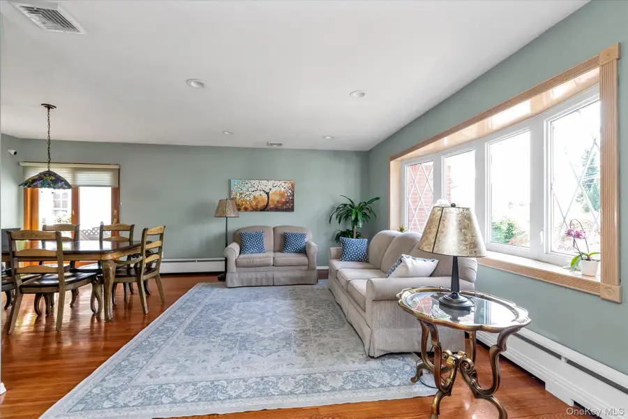 13 Prospect Street, Hicksville, NY 11801 - #3