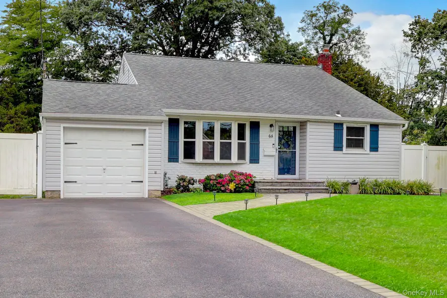 68 Alinda Avenue, West Islip, NY 11795 - #3