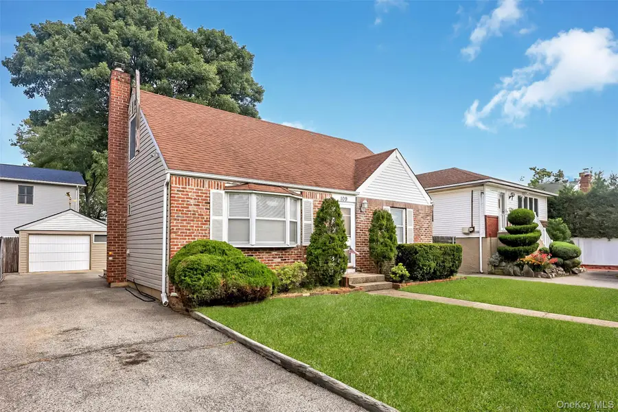 109 Henrietta Avenue, Oceanside, NY 11572 - #2