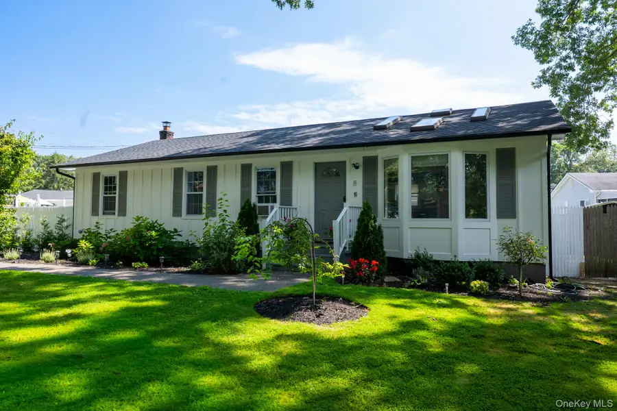 8 Silver Road, Mastic Beach, NY 11951 - #2