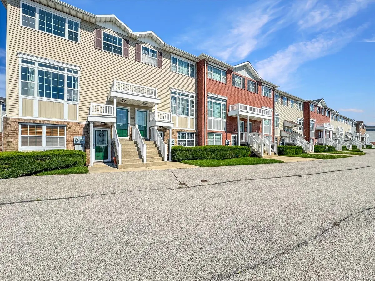 102 Surf Drive, Bronx, NY 10473 - #1