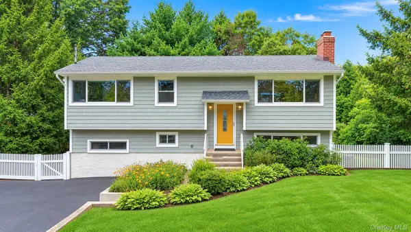 34 Forest Avenue, Lake Grove, NY 11755