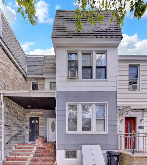 70-29 68 Th Place, Glendale, NY 11385