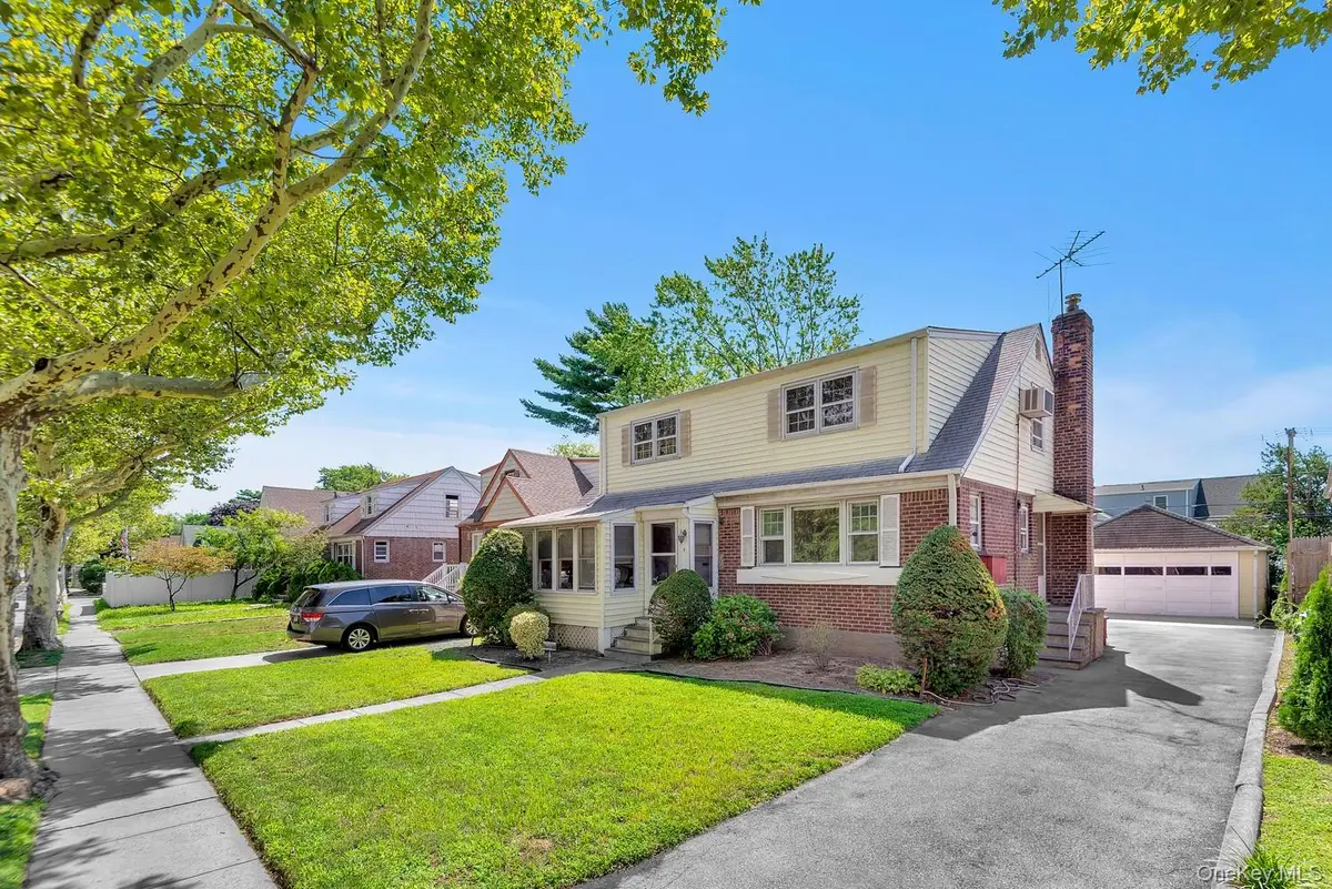 485 Peninsula Boulevard, Lynbrook, NY 11563 - #1