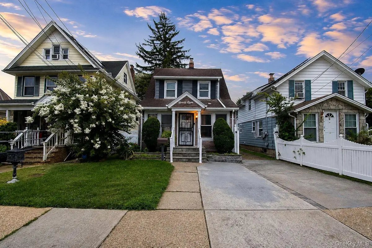 98 Willow Avenue, Hempstead, NY 11550 - #1