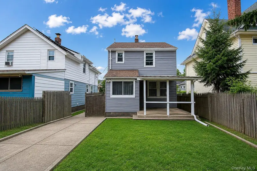 98 Willow Avenue, Hempstead, NY 11550 - #3