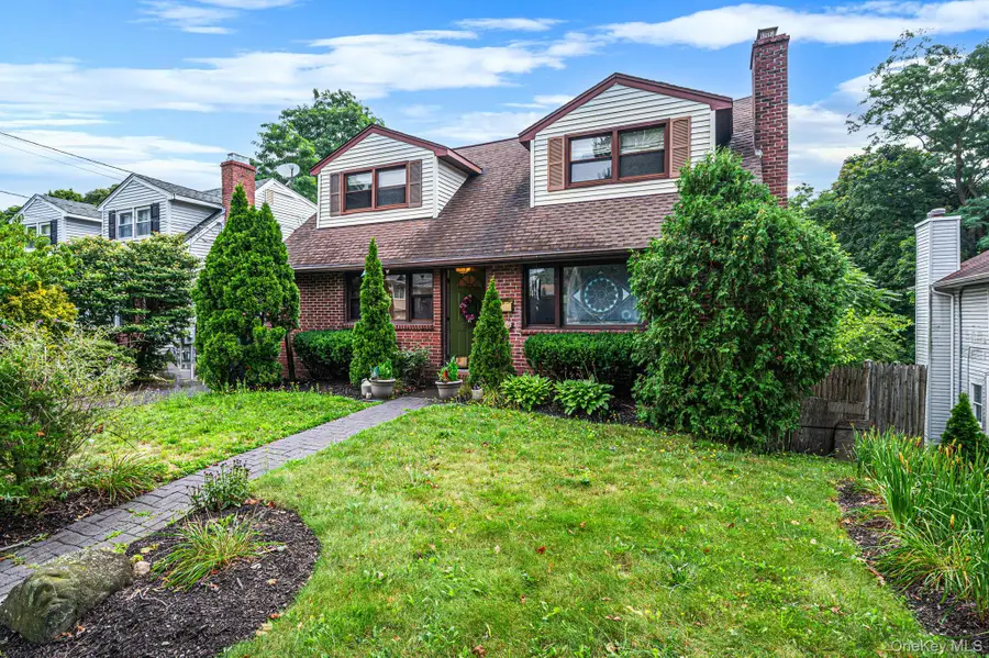 288 Nassau Road, Huntington, NY 11743 - #2