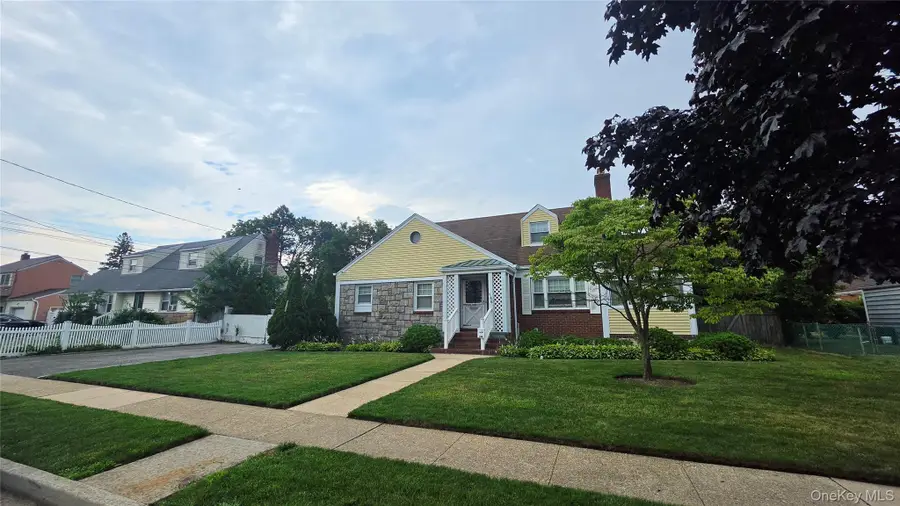 146 Lincoln Road, Hempstead, NY 11550 - #3