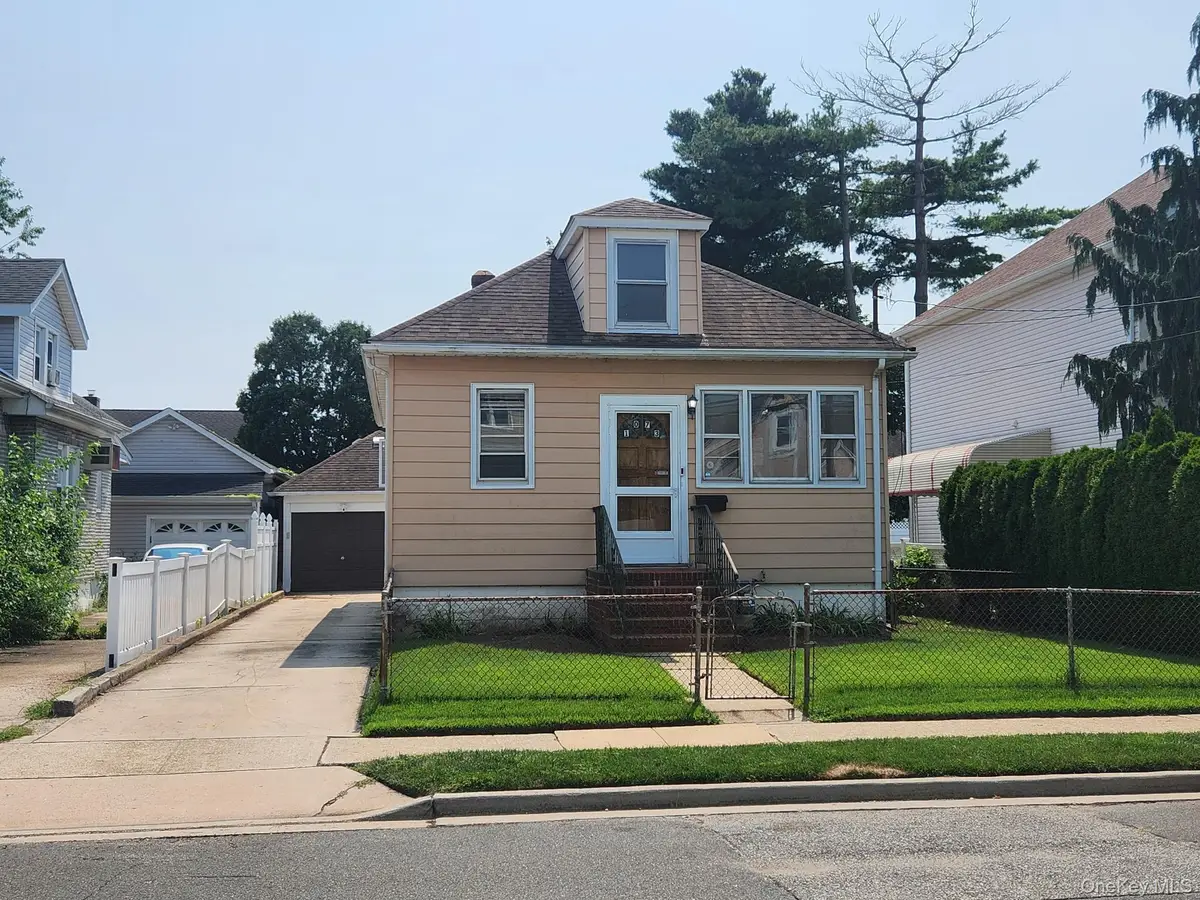 1073 Concord Street, Franklin Square, NY 11010 - #1