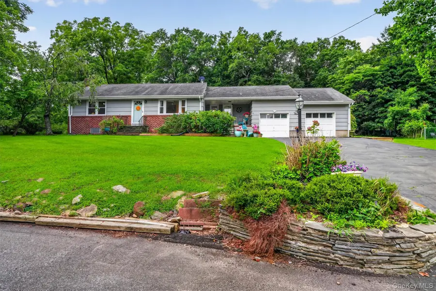 11 Lorraine Court, New City, NY 10956 - #2