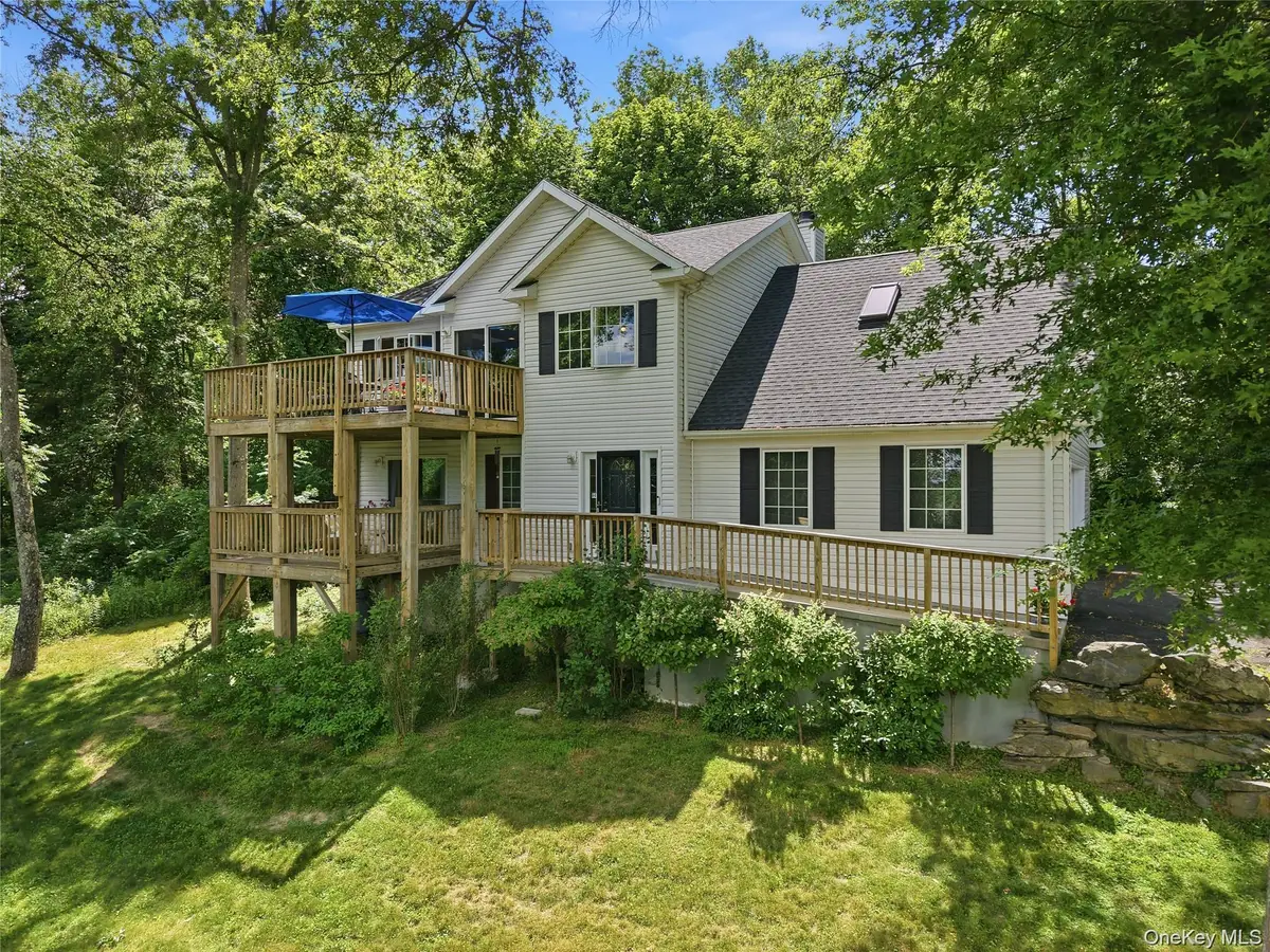 15 Meadow Drive, Red Hook, NY 12571 - #1