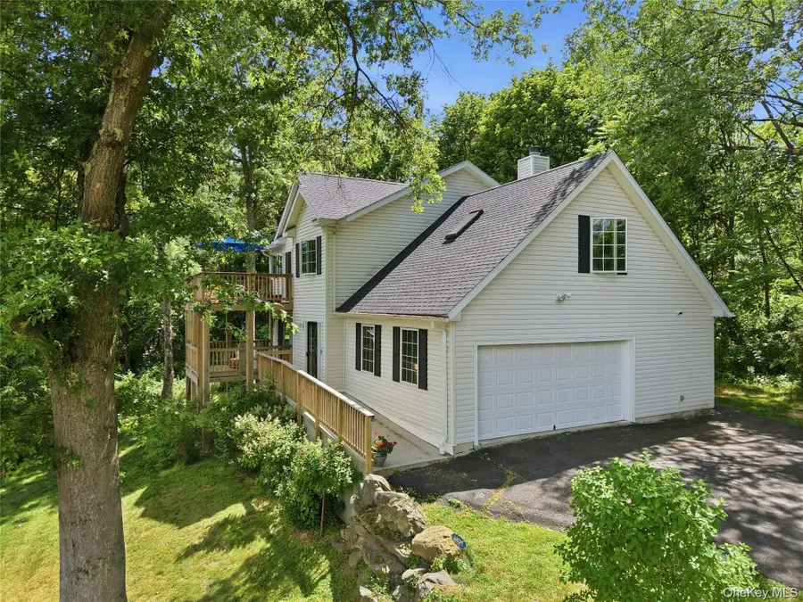 15 Meadow Drive, Red Hook, NY 12571 - #3