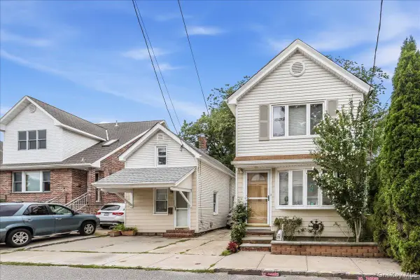 27 &  31 Kennedy Road, East Hills, NY 11577