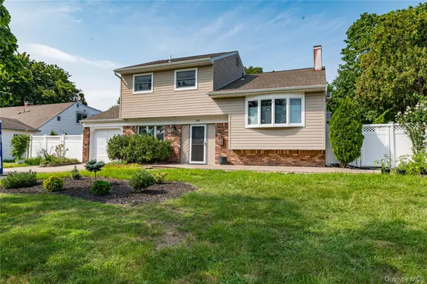 105 Rumford Road, Kings Park, NY 11754