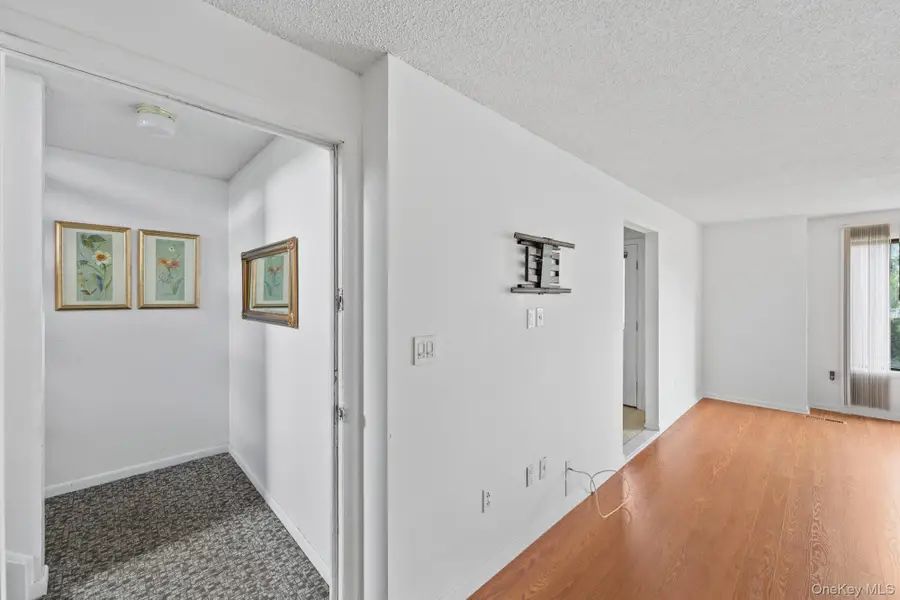 5 Kings Court, Nanuet, NY 10954 - #3