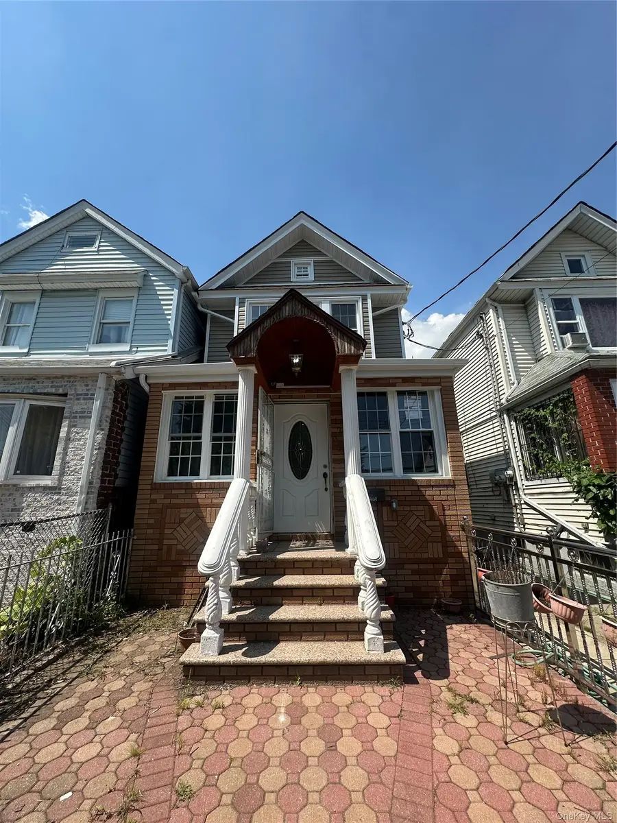 17205 89th Avenue, Jamaica, NY 11432 - #2