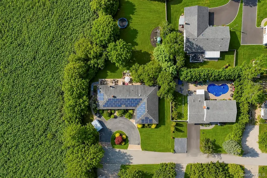 5 Reinhardt Court, Blue Point, NY 11715 - #3
