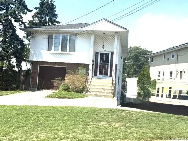 1156 Midway Court, Franklin Square, NY 11010 - #2