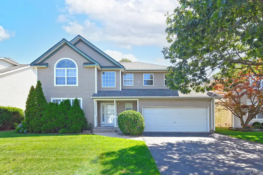196 Cranberry Court, Melville, NY 11747 - #2