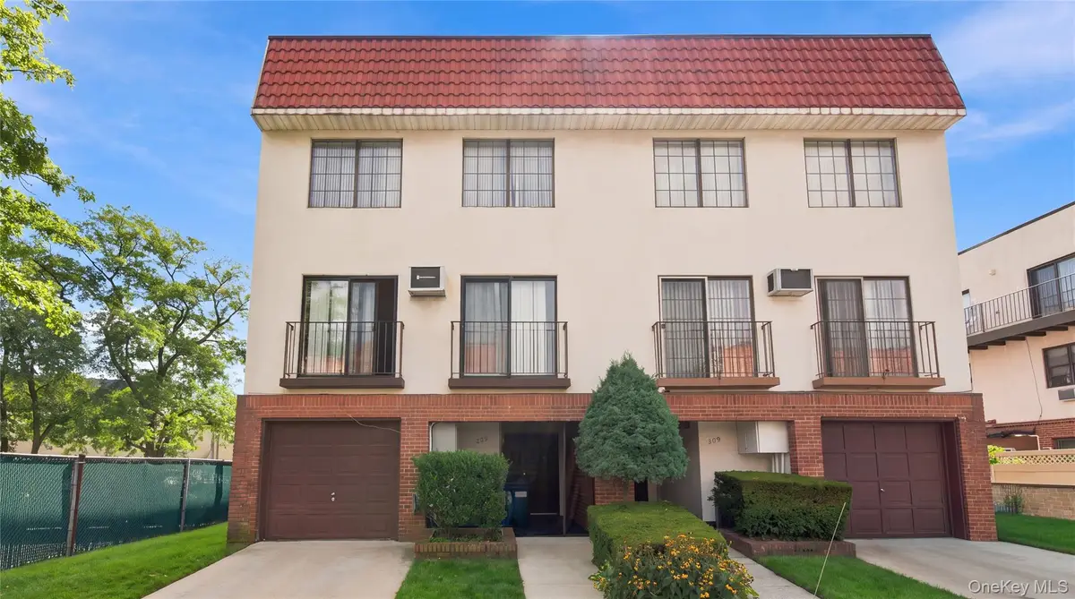 3-27 128th Street #21D, College Point, NY 11356 - #1