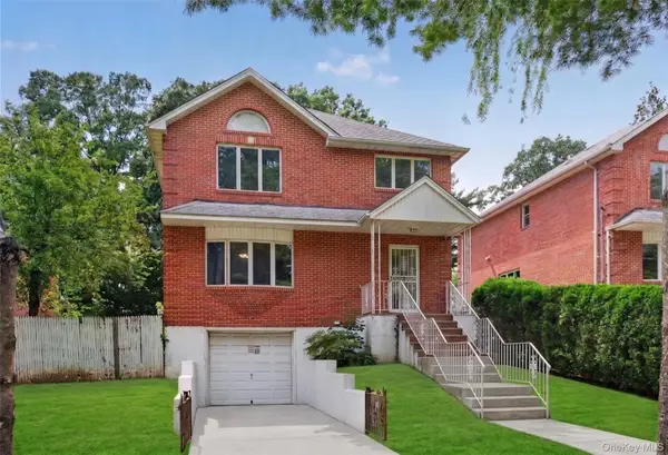 87-16 Palo Alto Street, Hollis, NY 11423