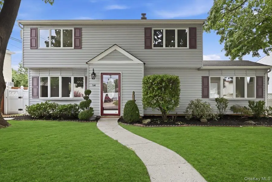 14 Crest Lane, Levittown, NY 11756 - #2