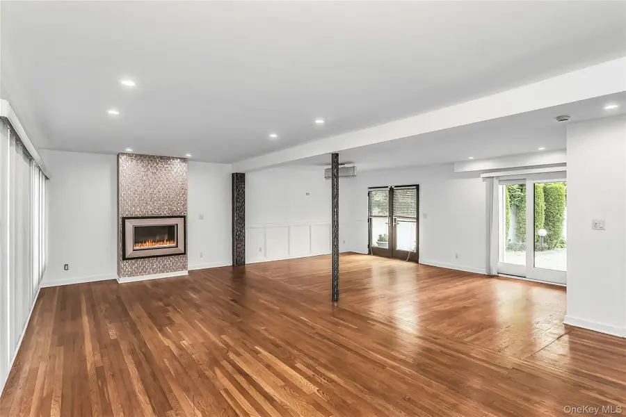 14962 Powells Cove Boulevard, Whitestone, NY 11357 - #3