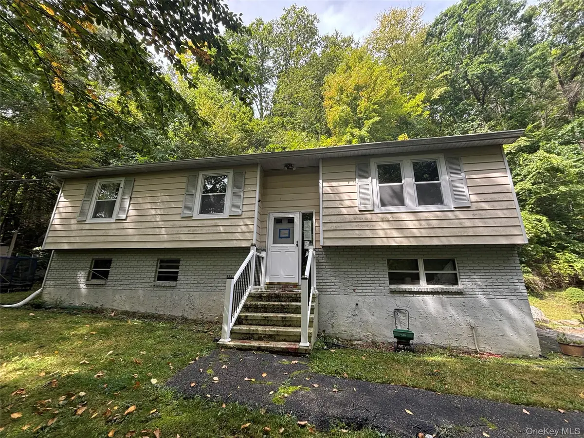 205 Canopus Hollow Road, Putnam Valley, NY 10579 - #1