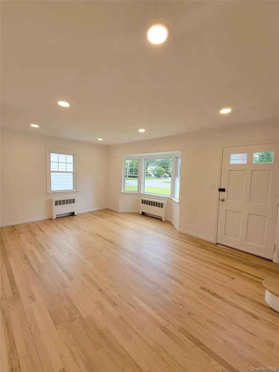 392 3rd Avenue, Bayport, NY 11705 - #3