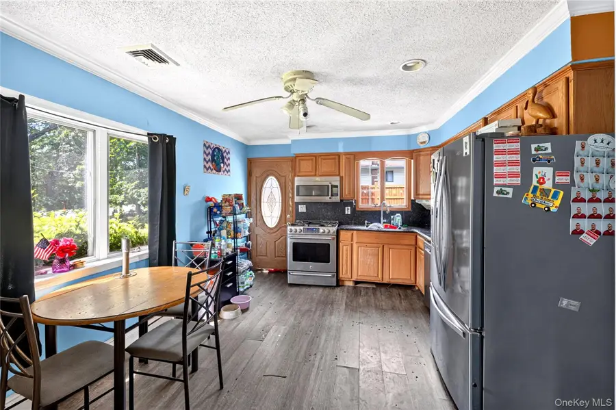 2109 Orinoco Drive, West Islip, NY 11795 - #2