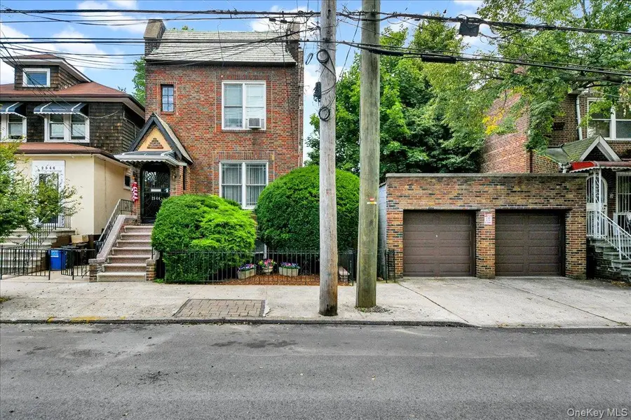 2544 Lurting Avenue, Bronx, NY 10469 - #2