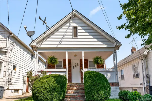 21 Beechwood Avenue, Port Washington, NY 11050