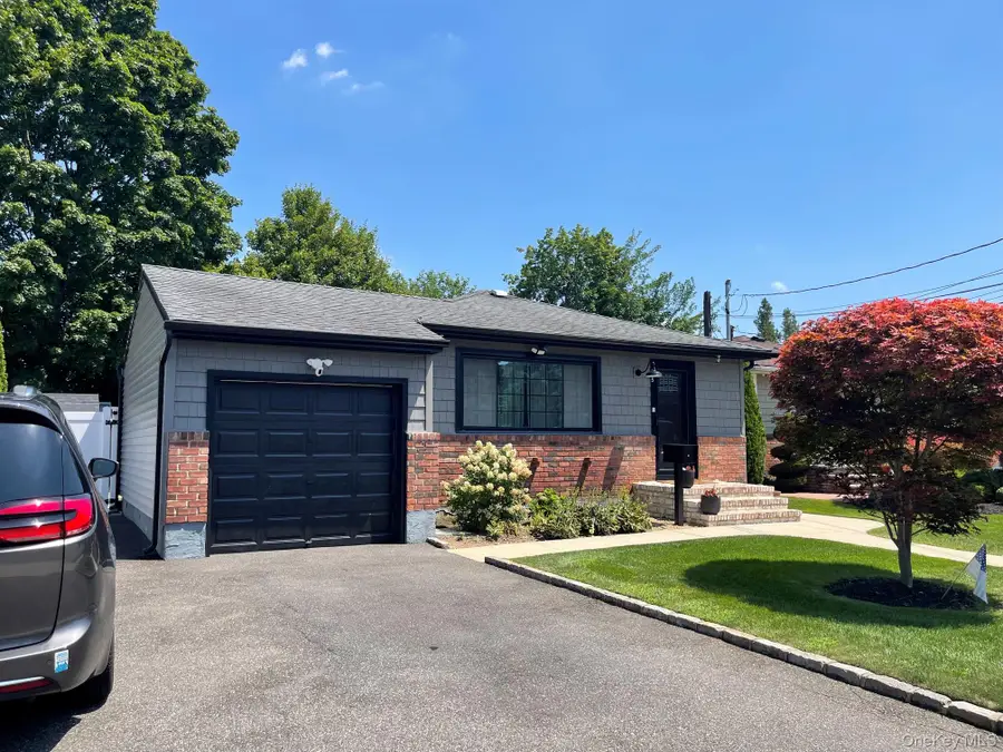 155 Secatogue Avenue, Farmingdale, NY 11735 - #3