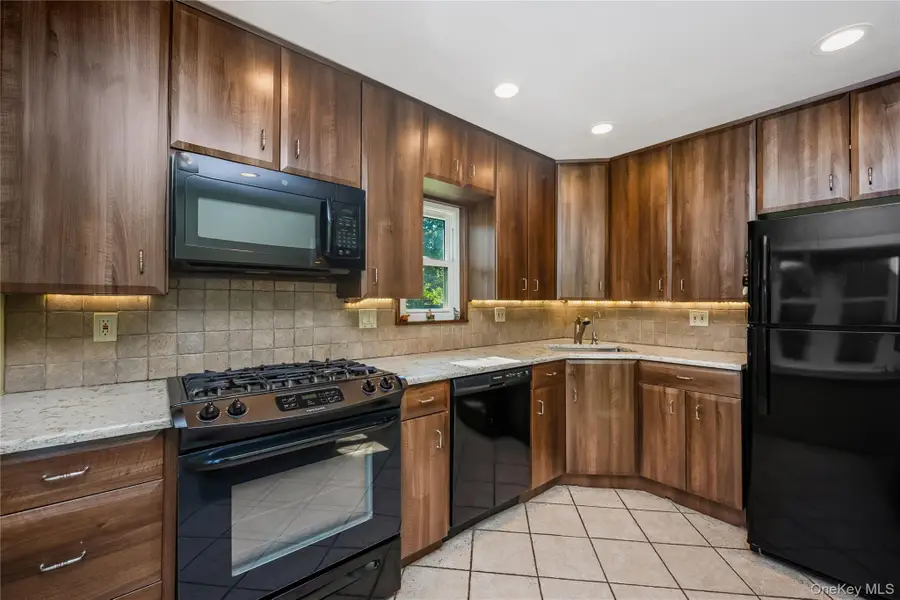 82 Herman Avenue, North Babylon, NY 11703 - #3