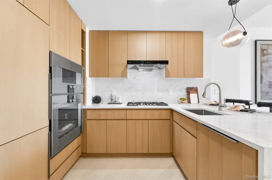 133-25 37th Avenue #6F, Flushing, NY 11354 - #3