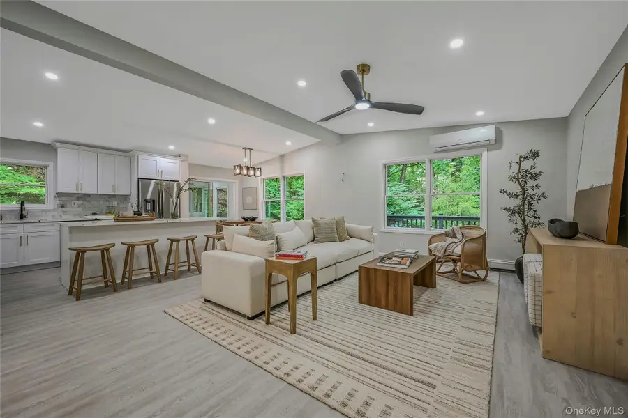 644 Bread And Cheese Hollow Road, Northport, NY 11768 - #3