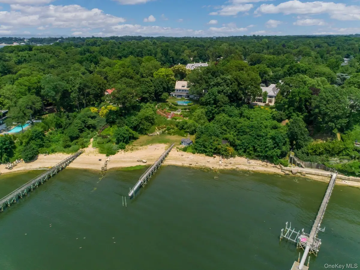10 Hicks Lane, Port Washington, NY 11050 - #1
